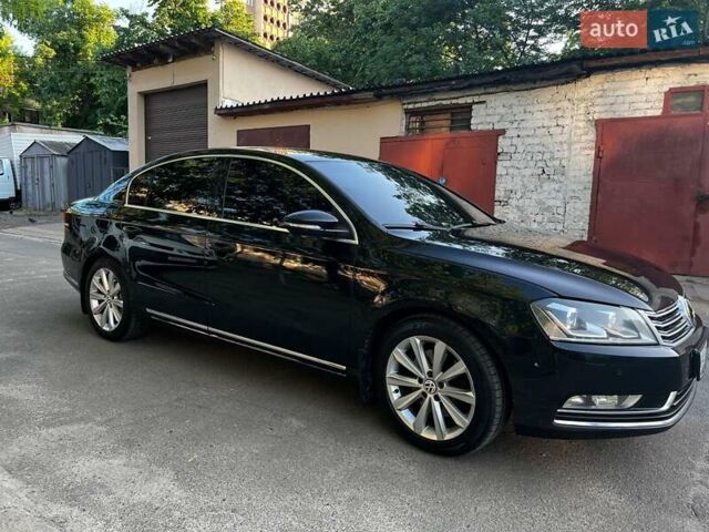 Чорний Фольксваген Пассат, об'ємом двигуна 1.8 л та пробігом 330 тис. км за 8800 $, фото 1 на Automoto.ua