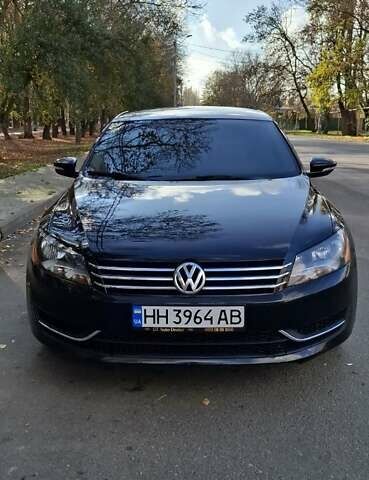 Черный Фольксваген Пассат, объемом двигателя 2.48 л и пробегом 199 тыс. км за 8400 $, фото 6 на Automoto.ua