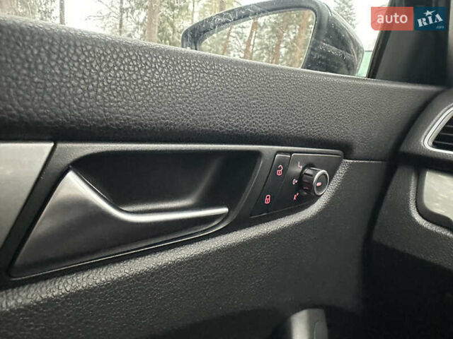 Черный Фольксваген Пассат, объемом двигателя 2.5 л и пробегом 212 тыс. км за 9499 $, фото 19 на Automoto.ua