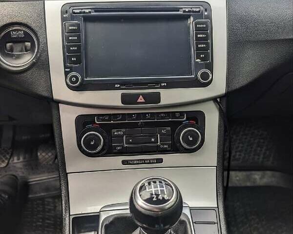 Черный Фольксваген Пассат, объемом двигателя 1.8 л и пробегом 150 тыс. км за 8900 $, фото 9 на Automoto.ua