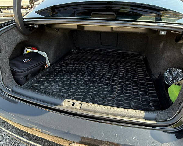 Черный Фольксваген Пассат, объемом двигателя 1.97 л и пробегом 211 тыс. км за 11000 $, фото 14 на Automoto.ua