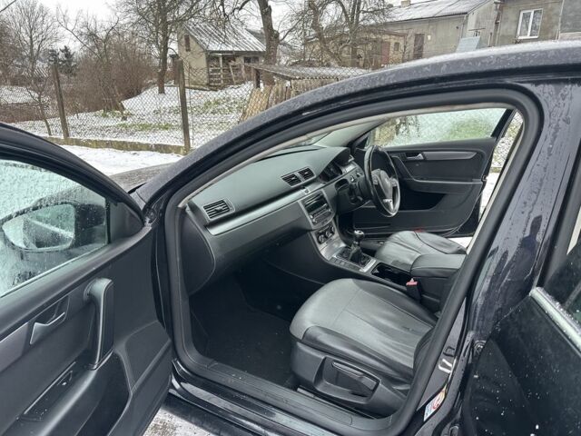 Черный Фольксваген Пассат, объемом двигателя 2 л и пробегом 247 тыс. км за 3900 $, фото 11 на Automoto.ua