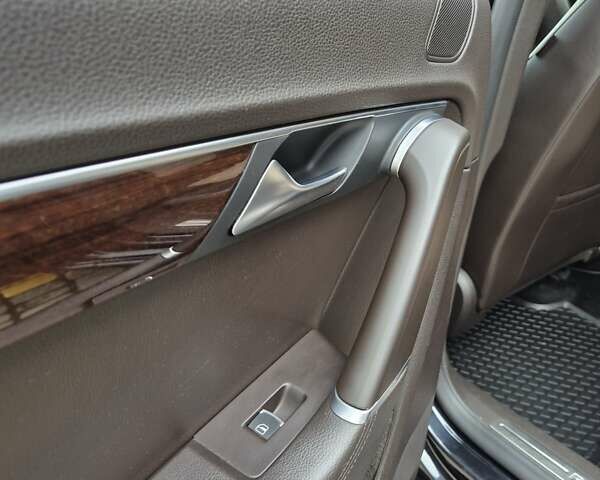 Черный Фольксваген Пассат, объемом двигателя 1.8 л и пробегом 198 тыс. км за 10999 $, фото 48 на Automoto.ua