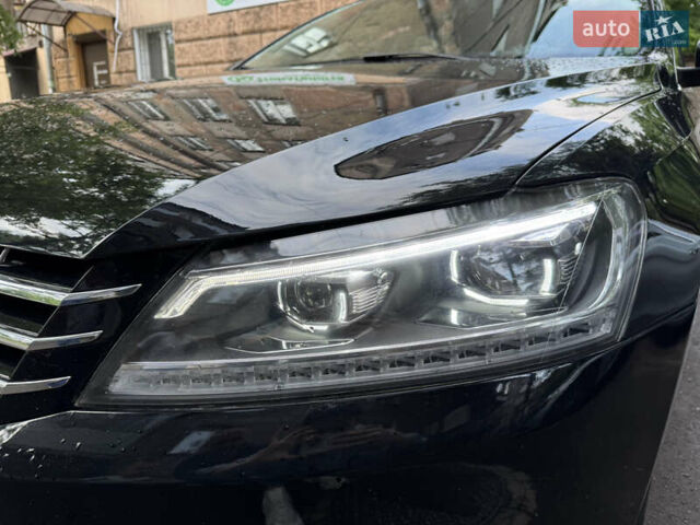 Черный Фольксваген Пассат, объемом двигателя 2.5 л и пробегом 215 тыс. км за 12000 $, фото 1 на Automoto.ua