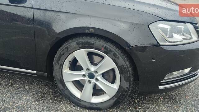 Черный Фольксваген Пассат, объемом двигателя 1.98 л и пробегом 324 тыс. км за 7999 $, фото 4 на Automoto.ua