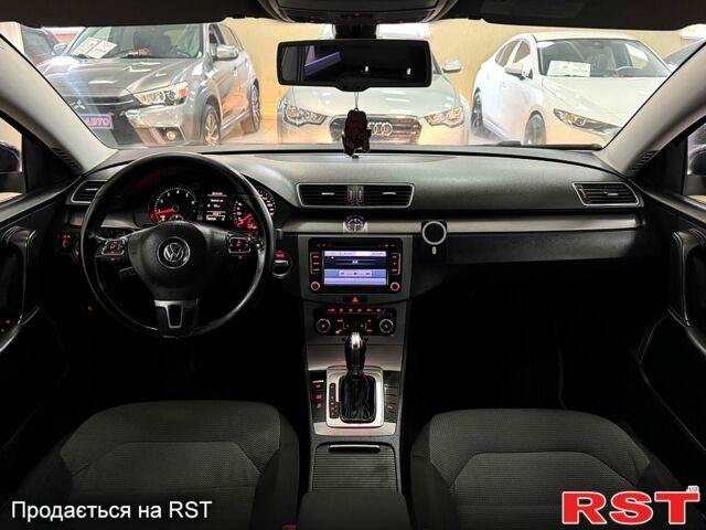 Черный Фольксваген Пассат, объемом двигателя 1.8 л и пробегом 196 тыс. км за 8900 $, фото 10 на Automoto.ua