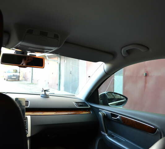 Черный Фольксваген Пассат, объемом двигателя 1.78 л и пробегом 236 тыс. км за 11000 $, фото 13 на Automoto.ua