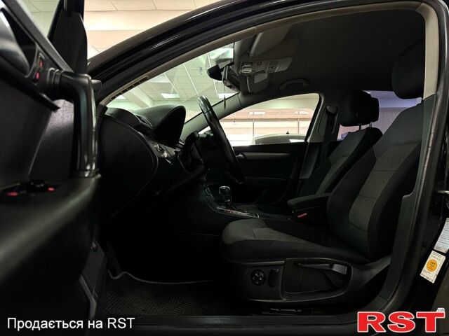 Черный Фольксваген Пассат, объемом двигателя 1.8 л и пробегом 196 тыс. км за 8900 $, фото 9 на Automoto.ua