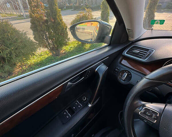 Черный Фольксваген Пассат, объемом двигателя 1.97 л и пробегом 243 тыс. км за 11400 $, фото 17 на Automoto.ua