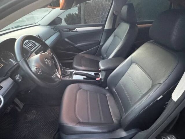 Чорний Фольксваген Пассат, об'ємом двигуна 2.5 л та пробігом 250 тис. км за 9700 $, фото 10 на Automoto.ua