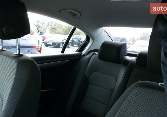 Черный Фольксваген Пассат, объемом двигателя 1.8 л и пробегом 205 тыс. км за 8800 $, фото 4 на Automoto.ua