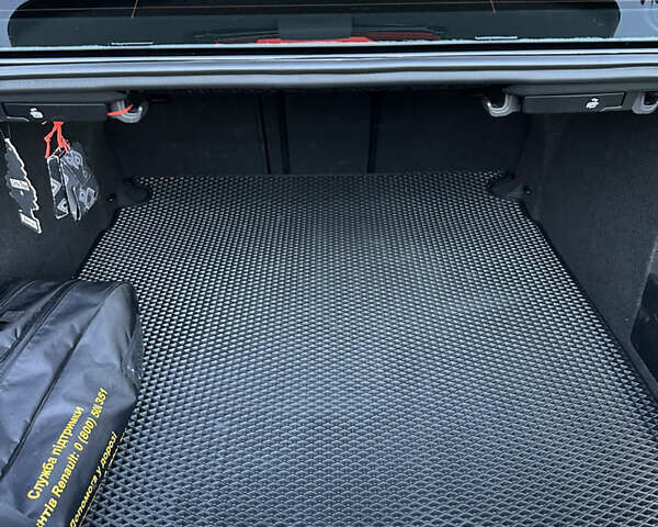 Черный Фольксваген Пассат, объемом двигателя 1.8 л и пробегом 245 тыс. км за 11500 $, фото 10 на Automoto.ua