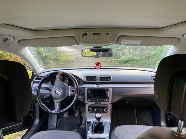 Черный Фольксваген Пассат, объемом двигателя 2 л и пробегом 228 тыс. км за 9200 $, фото 3 на Automoto.ua