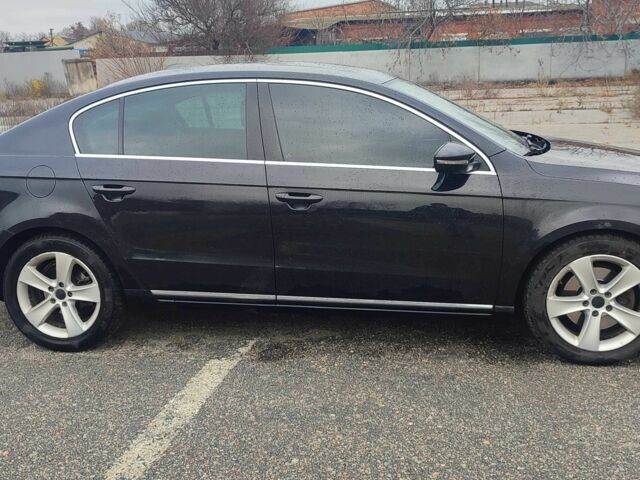 Черный Фольксваген Пассат, объемом двигателя 2 л и пробегом 324 тыс. км за 7500 $, фото 4 на Automoto.ua