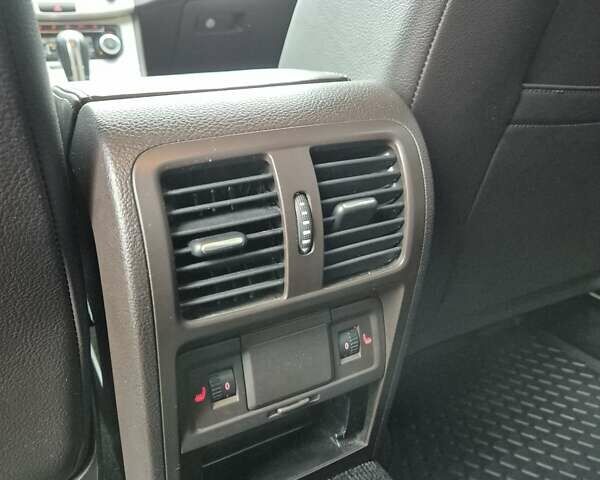 Черный Фольксваген Пассат, объемом двигателя 1.8 л и пробегом 198 тыс. км за 10999 $, фото 49 на Automoto.ua