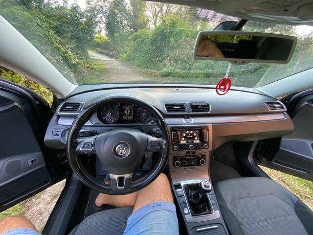 Черный Фольксваген Пассат, объемом двигателя 2 л и пробегом 228 тыс. км за 9200 $, фото 13 на Automoto.ua