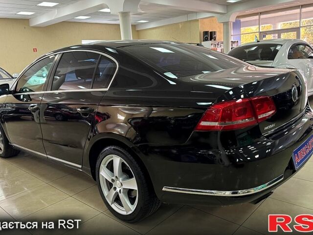 Черный Фольксваген Пассат, объемом двигателя 1.8 л и пробегом 196 тыс. км за 8900 $, фото 1 на Automoto.ua