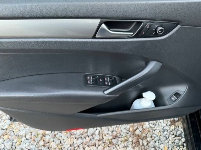 Фольксваген Пассат 2011 в Виннице на Automoto.ua Черный Фольксваген Пассат, объемом двигателя 2.5 л и пробегом 280 тыс. км за 9400 $, фото 10 на Automoto.ua