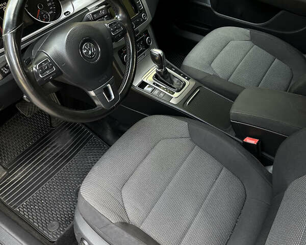 Черный Фольксваген Пассат, объемом двигателя 1.97 л и пробегом 254 тыс. км за 11700 $, фото 18 на Automoto.ua