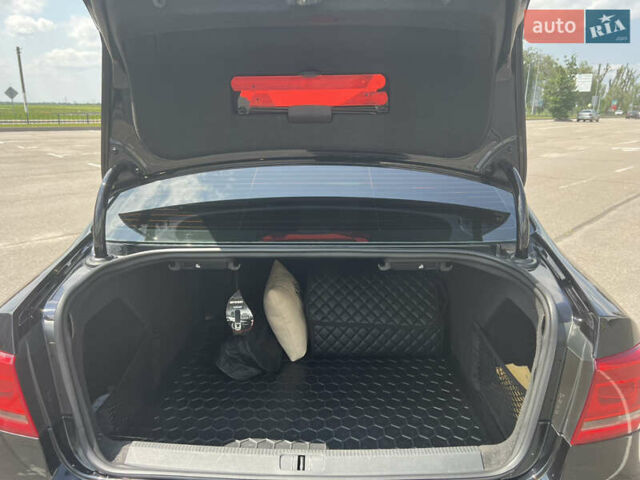 Черный Фольксваген Пассат, объемом двигателя 1.8 л и пробегом 202 тыс. км за 10500 $, фото 2 на Automoto.ua