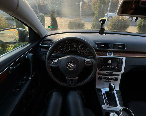 Черный Фольксваген Пассат, объемом двигателя 1.97 л и пробегом 243 тыс. км за 11400 $, фото 16 на Automoto.ua