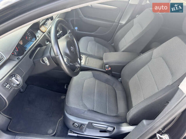 Черный Фольксваген Пассат, объемом двигателя 1.97 л и пробегом 312 тыс. км за 9500 $, фото 12 на Automoto.ua