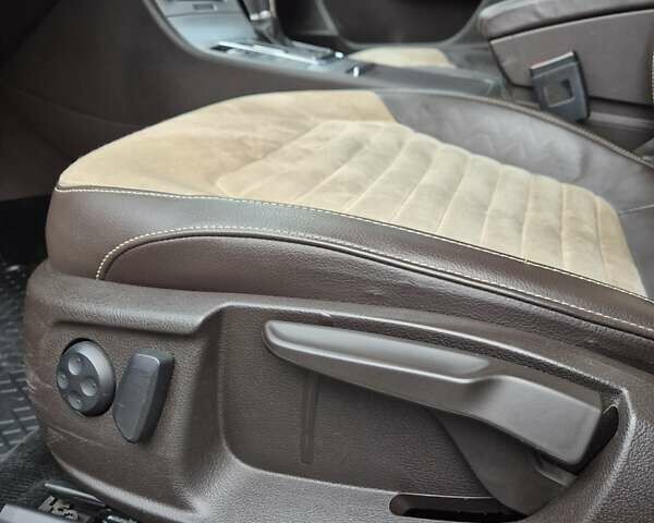 Черный Фольксваген Пассат, объемом двигателя 1.8 л и пробегом 198 тыс. км за 10999 $, фото 30 на Automoto.ua