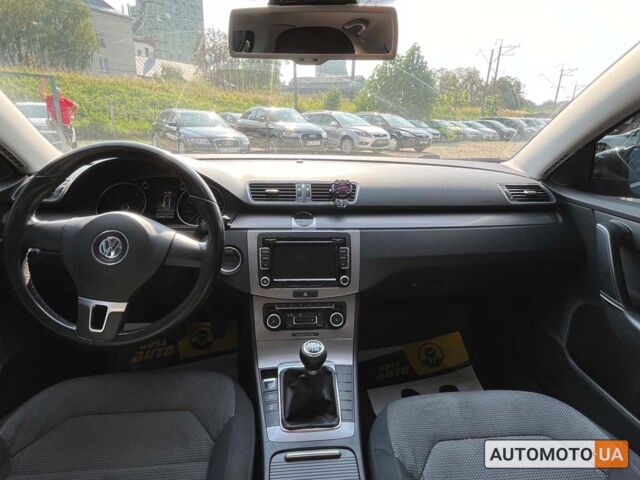 Черный Фольксваген Пассат, объемом двигателя 1.8 л и пробегом 153 тыс. км за 10600 $, фото 20 на Automoto.ua