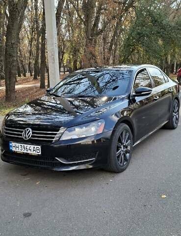 Черный Фольксваген Пассат, объемом двигателя 2.48 л и пробегом 199 тыс. км за 8400 $, фото 3 на Automoto.ua