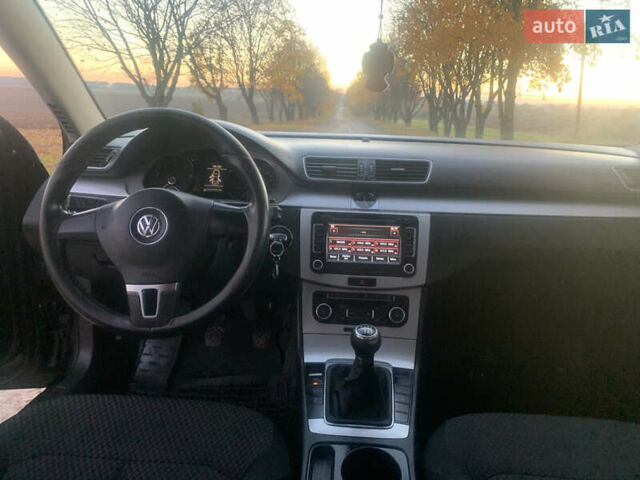 Чорний Фольксваген Пассат, об'ємом двигуна 1.8 л та пробігом 262 тис. км за 6499 $, фото 12 на Automoto.ua