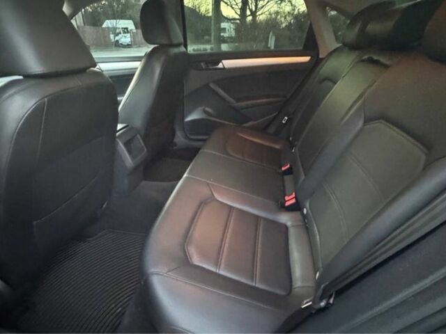 Чорний Фольксваген Пассат, об'ємом двигуна 2.5 л та пробігом 250 тис. км за 9700 $, фото 18 на Automoto.ua