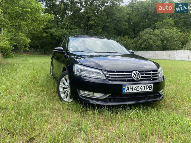 Черный Фольксваген Пассат, объемом двигателя 2.5 л и пробегом 215 тыс. км за 12000 $, фото 7 на Automoto.ua