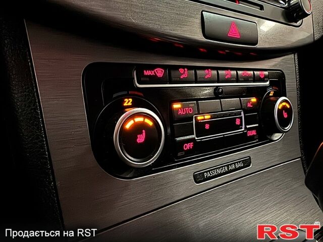 Черный Фольксваген Пассат, объемом двигателя 1.8 л и пробегом 196 тыс. км за 8900 $, фото 12 на Automoto.ua