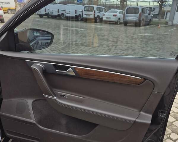 Черный Фольксваген Пассат, объемом двигателя 1.8 л и пробегом 198 тыс. км за 10999 $, фото 60 на Automoto.ua