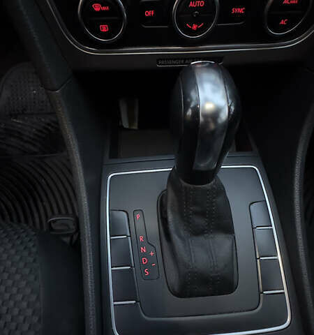 Черный Фольксваген Пассат, объемом двигателя 2.5 л и пробегом 210 тыс. км за 9699 $, фото 16 на Automoto.ua