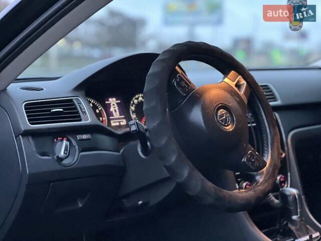 Чорний Фольксваген Пассат, об'ємом двигуна 2.5 л та пробігом 260 тис. км за 10300 $, фото 9 на Automoto.ua