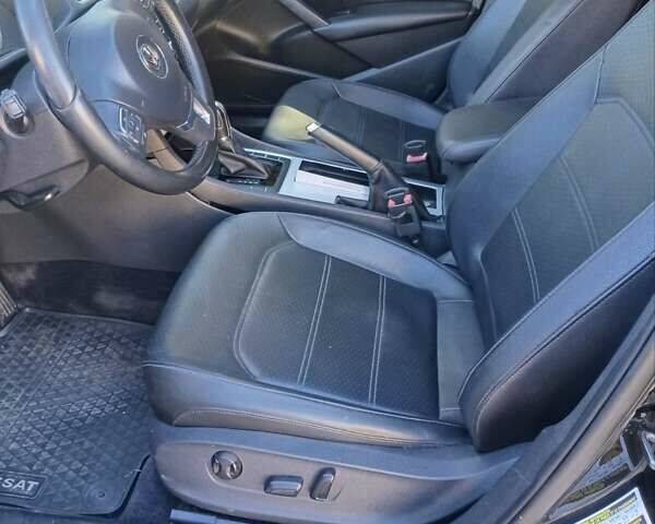 Черный Фольксваген Пассат, объемом двигателя 2.5 л и пробегом 193 тыс. км за 10400 $, фото 6 на Automoto.ua