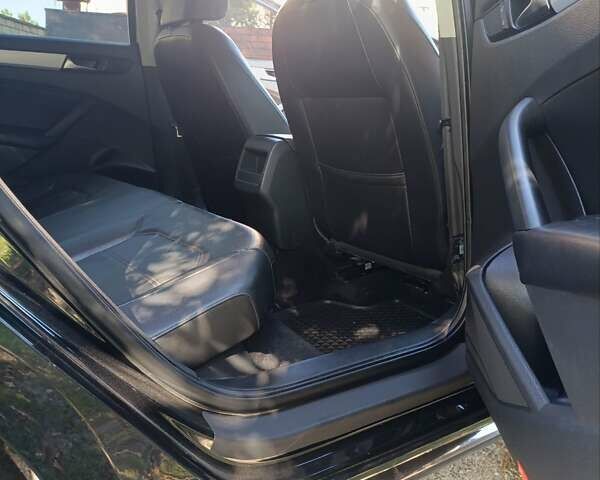 Черный Фольксваген Пассат, объемом двигателя 2.5 л и пробегом 193 тыс. км за 10400 $, фото 9 на Automoto.ua