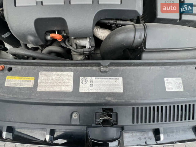 Черный Фольксваген Пассат, объемом двигателя 2 л и пробегом 139 тыс. км за 12000 $, фото 10 на Automoto.ua