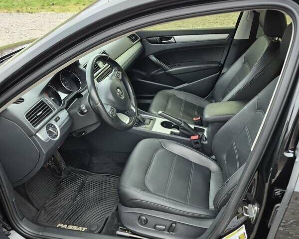 Черный Фольксваген Пассат, объемом двигателя 2.48 л и пробегом 250 тыс. км за 10500 $, фото 11 на Automoto.ua
