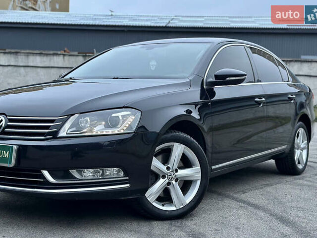 Черный Фольксваген Пассат, объемом двигателя 1.8 л и пробегом 169 тыс. км за 12999 $, фото 13 на Automoto.ua