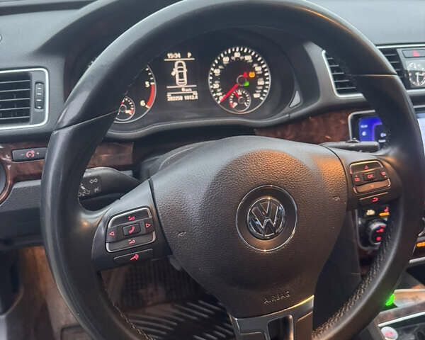 Черный Фольксваген Пассат, объемом двигателя 1.97 л и пробегом 280 тыс. км за 12000 $, фото 17 на Automoto.ua