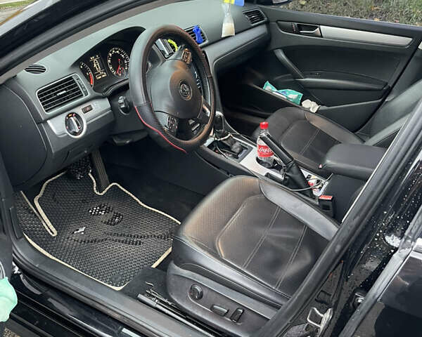 Черный Фольксваген Пассат, объемом двигателя 1.97 л и пробегом 212 тыс. км за 13000 $, фото 9 на Automoto.ua