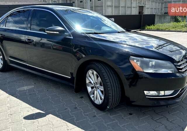 Черный Фольксваген Пассат, объемом двигателя 2.5 л и пробегом 240 тыс. км за 11400 $, фото 10 на Automoto.ua