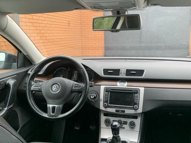 Черный Фольксваген Пассат, объемом двигателя 2 л и пробегом 152 тыс. км за 14000 $, фото 5 на Automoto.ua