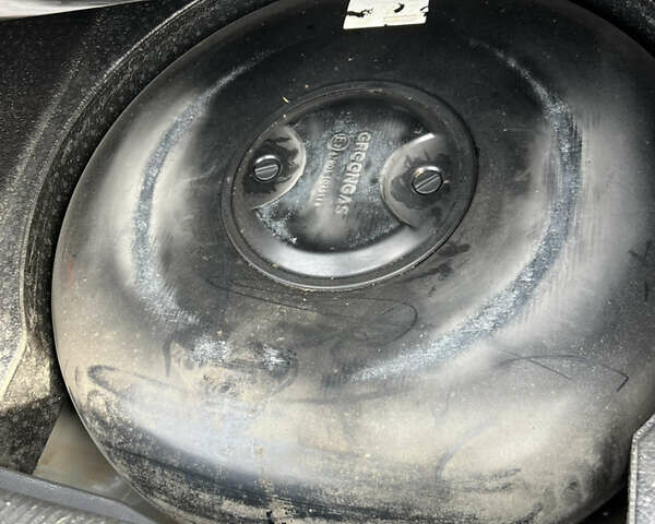 Чорний Фольксваген Пассат, об'ємом двигуна 2.5 л та пробігом 260 тис. км за 9500 $, фото 23 на Automoto.ua