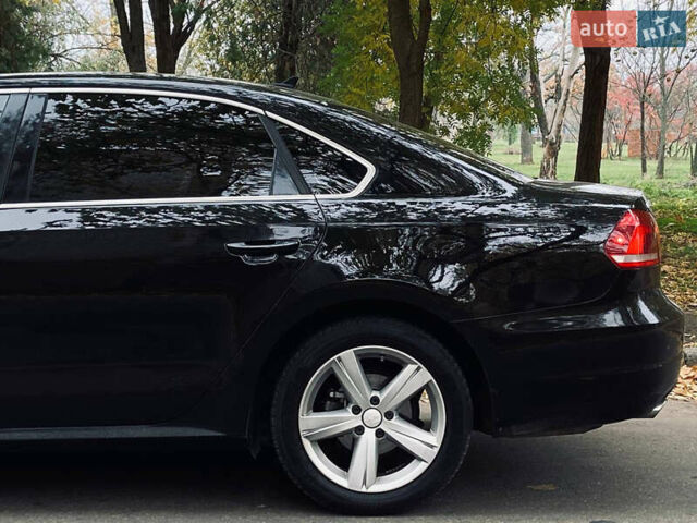 Черный Фольксваген Пассат, объемом двигателя 2.5 л и пробегом 166 тыс. км за 9999 $, фото 4 на Automoto.ua