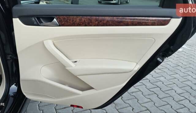 Черный Фольксваген Пассат, объемом двигателя 1.97 л и пробегом 153 тыс. км за 12500 $, фото 22 на Automoto.ua