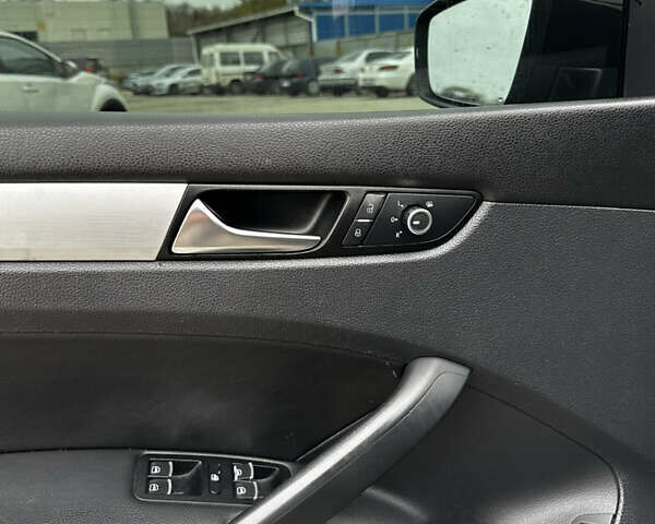 Чорний Фольксваген Пассат, об'ємом двигуна 2.5 л та пробігом 284 тис. км за 6900 $, фото 24 на Automoto.ua