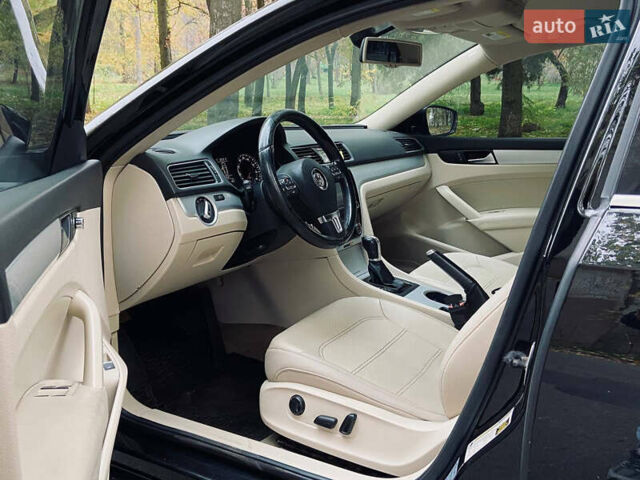 Черный Фольксваген Пассат, объемом двигателя 2.5 л и пробегом 166 тыс. км за 9999 $, фото 12 на Automoto.ua